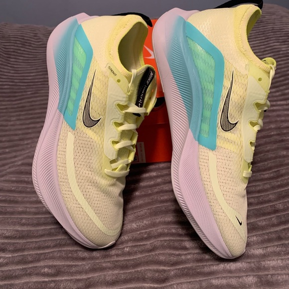 Nike zoom fly 4 barely volt mens 9 womens 10.5 - Picture 9 of 9